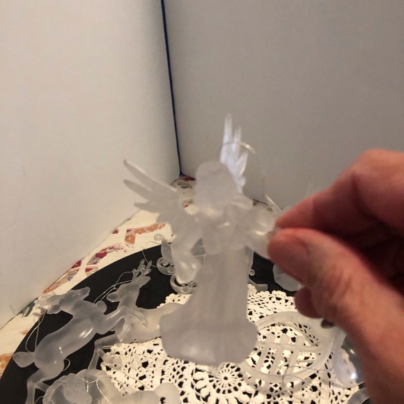 Set of 12 Frosted Ornaments 2 each of 6 Christmas Themed Ornaments Shatterproof - Picture 6 of 8